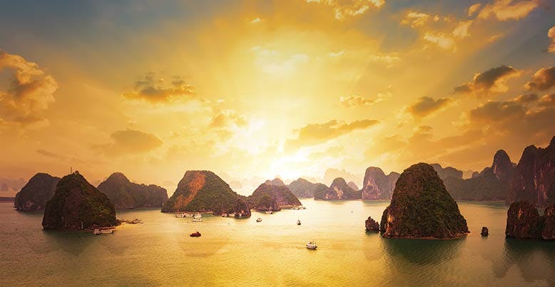 From Fiji to the Far East and everywhere in-between, Oceania's itineraries are awe inspiring.