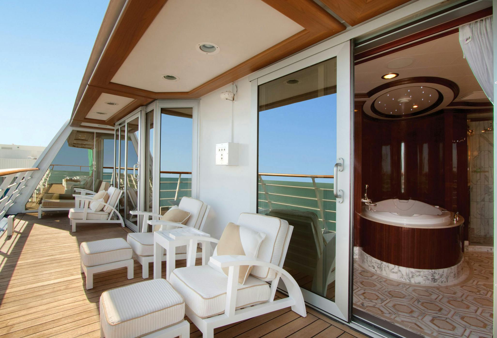 Immensely spacious and exceptionally luxurious, Oceania's Owner's Suites are typically among the first to be reserved by the most discerning guests.