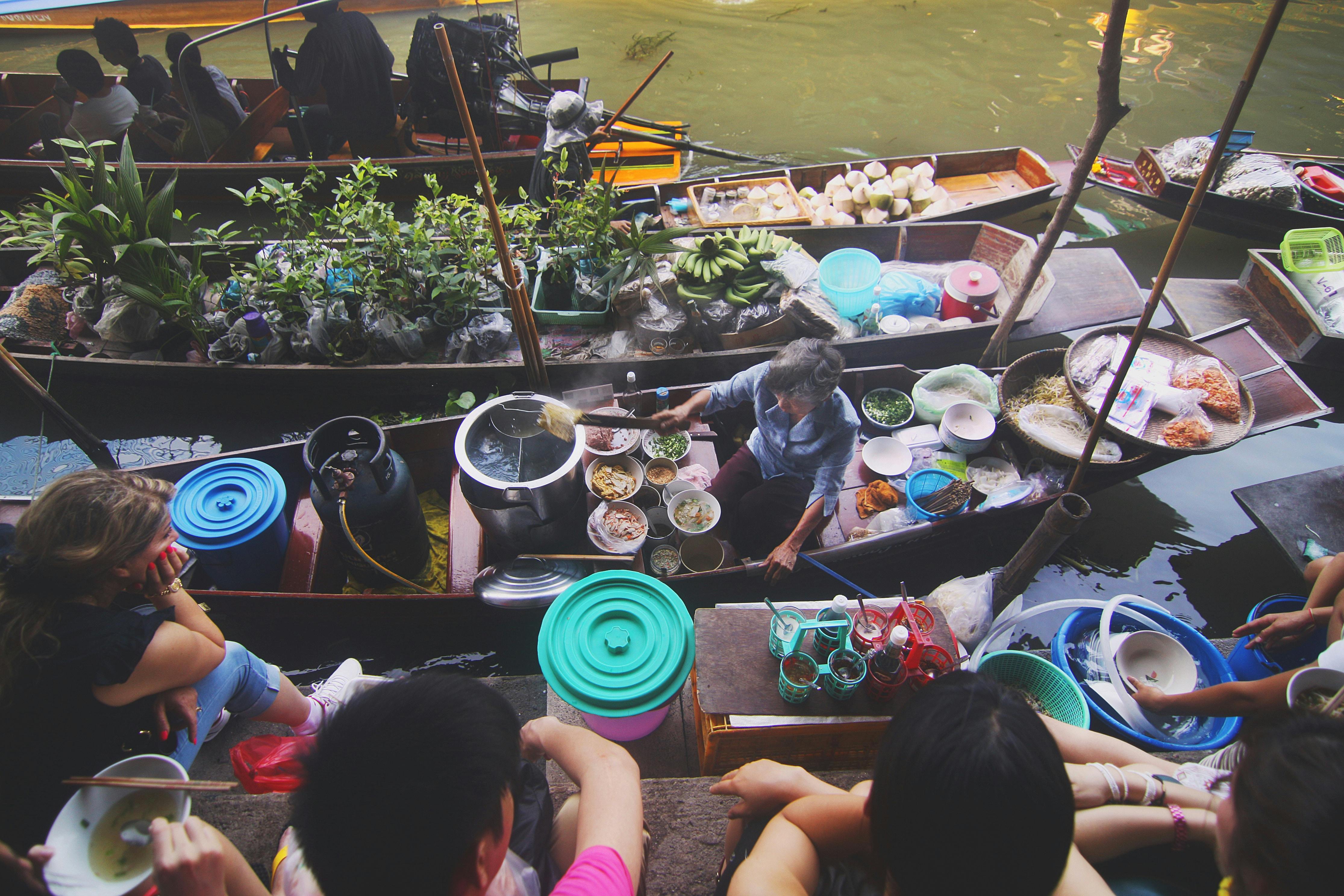 Vietnam floating market - Photo by Harvey Enrile