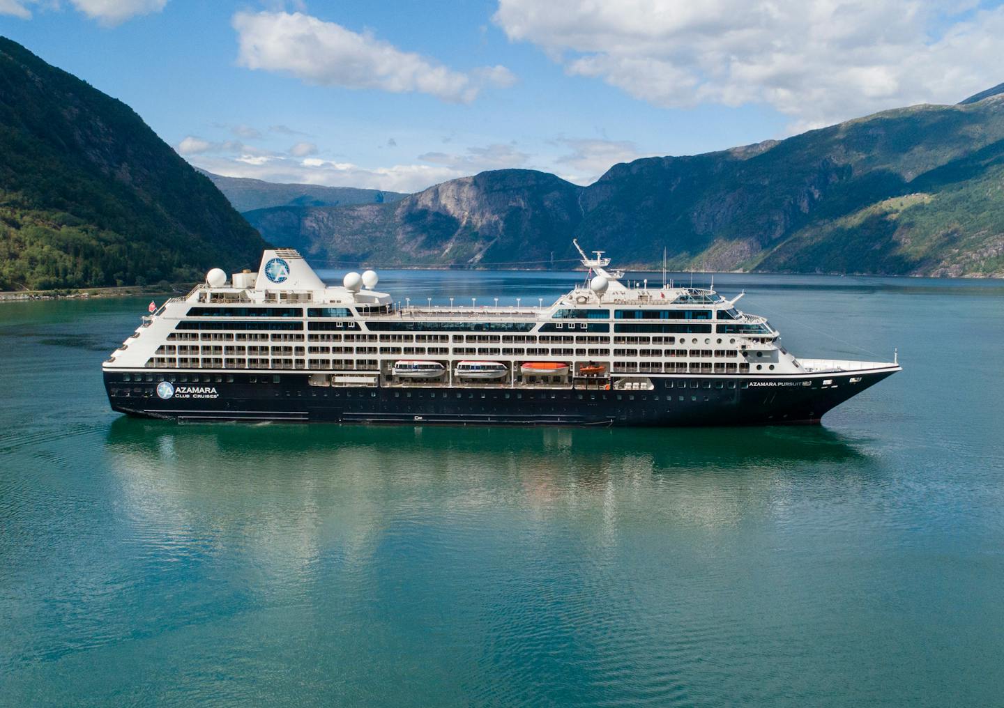 Azamara Pursuit